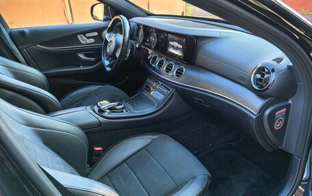 Mercedes-Benz E-Класс, 2017 год, 2 695 000 рублей, 10 фотография