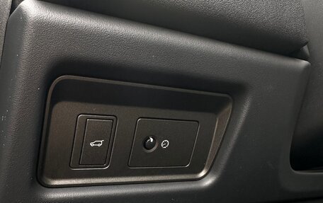 Land Rover Range Rover Evoque I, 2018 год, 2 320 000 рублей, 22 фотография