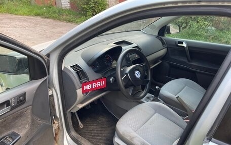 Volkswagen Polo IV рестайлинг, 2002 год, 265 000 рублей, 9 фотография