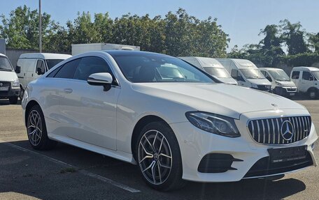 Mercedes-Benz E-Класс, 2019 год, 3 890 000 рублей, 3 фотография