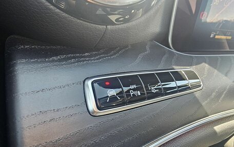 Mercedes-Benz E-Класс, 2019 год, 3 890 000 рублей, 20 фотография