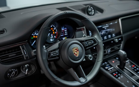 Porsche Macan, 2024 год, 11 500 000 рублей, 21 фотография