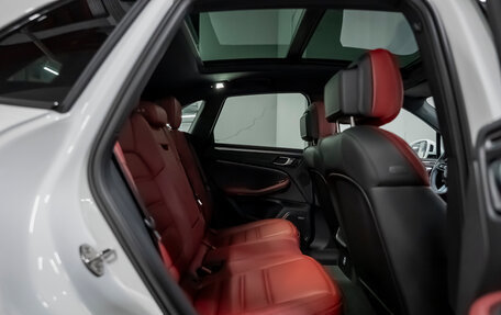Porsche Macan, 2024 год, 11 500 000 рублей, 38 фотография