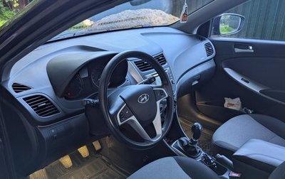 Hyundai Solaris II рестайлинг, 2012 год, 1 050 000 рублей, 1 фотография