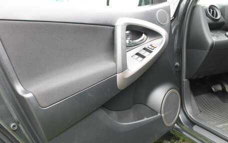 Toyota RAV4, 2008 год, 1 300 000 рублей, 29 фотография