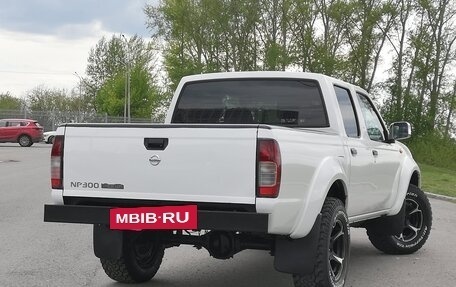 Nissan NP300, 2012 год, 1 150 000 рублей, 3 фотография