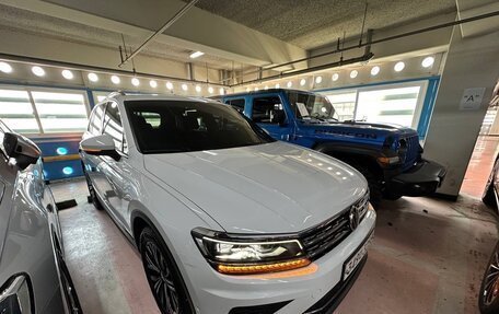 Volkswagen Tiguan II, 2020 год, 2 300 000 рублей, 10 фотография