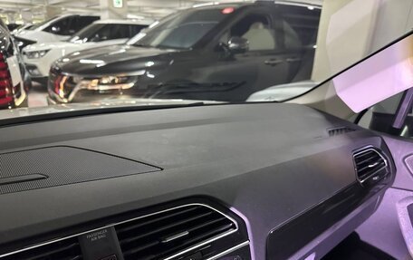 Volkswagen Tiguan II, 2020 год, 2 300 000 рублей, 22 фотография