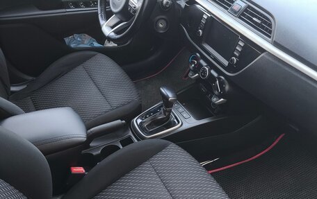 KIA Rio IV, 2018 год, 1 050 000 рублей, 7 фотография