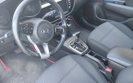 KIA Rio IV, 2018 год, 1 050 000 рублей, 13 фотография