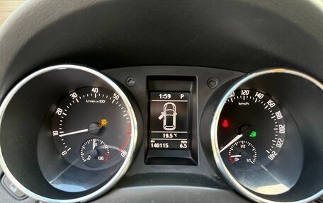 Skoda Yeti I рестайлинг, 2015 год, 1 550 000 рублей, 25 фотография