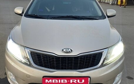 KIA Rio III рестайлинг, 2013 год, 940 000 рублей, 1 фотография