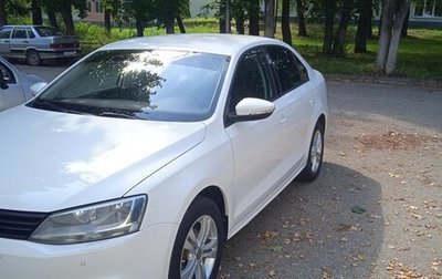 Volkswagen Jetta VI, 2013 год, 942 000 рублей, 1 фотография