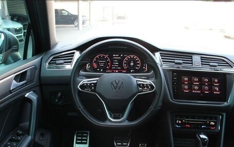 Volkswagen Tiguan II, 2021 год, 4 100 000 рублей, 8 фотография