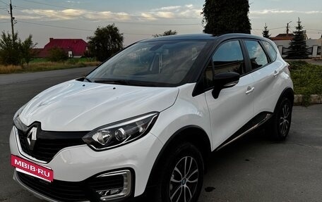 Renault Kaptur I рестайлинг, 2017 год, 1 650 000 рублей, 2 фотография