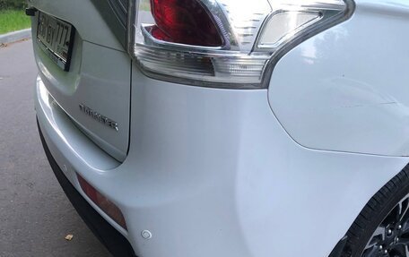 Mitsubishi Outlander III рестайлинг 3, 2013 год, 1 350 000 рублей, 9 фотография