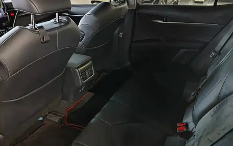 Toyota Camry, 2022 год, 2 450 000 рублей, 10 фотография