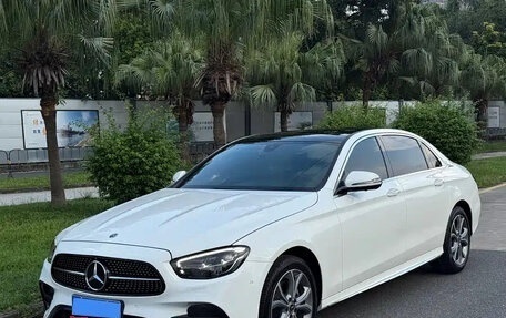 Mercedes-Benz E-Класс, 2021 год, 4 115 000 рублей, 1 фотография