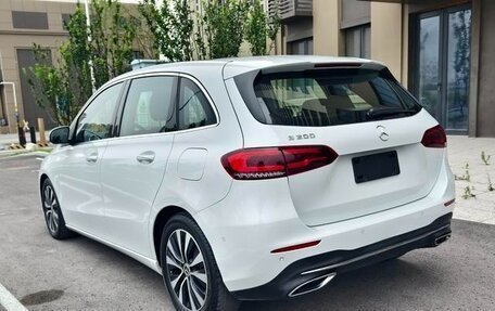 Mercedes-Benz B-Класс, 2021 год, 1 620 000 рублей, 5 фотография
