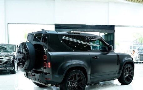 Land Rover Defender II, 2021 год, 7 000 000 рублей, 15 фотография