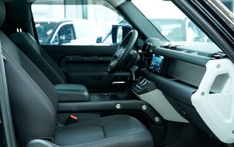 Land Rover Defender II, 2021 год, 7 000 000 рублей, 9 фотография
