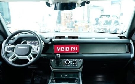 Land Rover Defender II, 2021 год, 7 000 000 рублей, 8 фотография