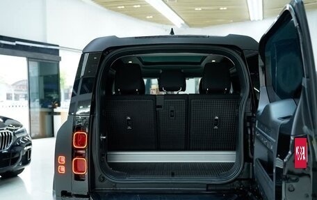 Land Rover Defender II, 2021 год, 7 000 000 рублей, 12 фотография