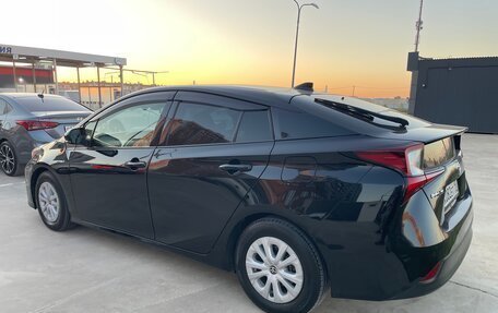 Toyota Prius IV XW50, 2019 год, 2 050 000 рублей, 7 фотография