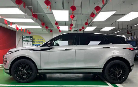 Land Rover Range Rover Evoque II, 2022 год, 3 350 000 рублей, 4 фотография