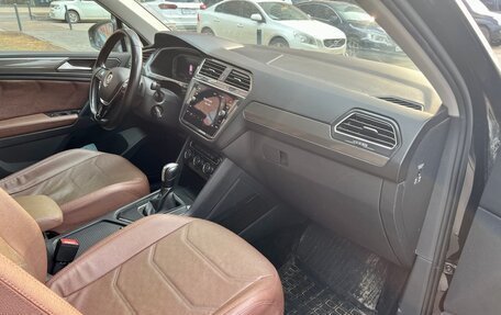 Volkswagen Tiguan II, 2019 год, 1 880 000 рублей, 5 фотография