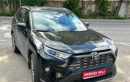Toyota RAV4, 2021 год, 3 500 000 рублей, 1 фотография