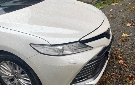 Toyota Camry, 2020 год, 2 750 000 рублей, 4 фотография