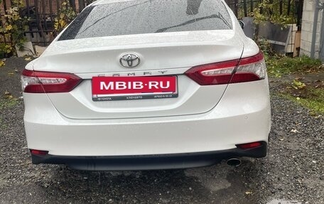 Toyota Camry, 2020 год, 2 750 000 рублей, 2 фотография