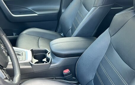 Toyota RAV4, 2021 год, 3 500 000 рублей, 5 фотография