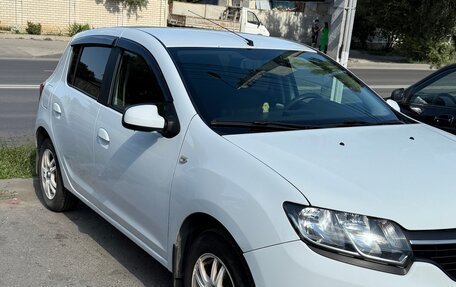 Renault Sandero II рестайлинг, 2016 год, 800 000 рублей, 2 фотография