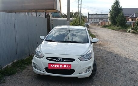 Hyundai Solaris II рестайлинг, 2012 год, 670 000 рублей, 2 фотография