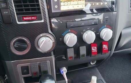 Toyota Tundra II, 2010 год, 2 700 000 рублей, 1 фотография