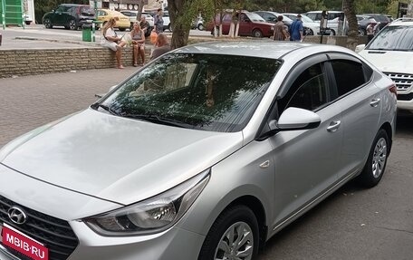 Hyundai Solaris II рестайлинг, 2017 год, 1 240 000 рублей, 1 фотография
