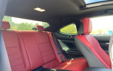 Lexus RC I рестайлинг, 2019 год, 4 400 000 рублей, 25 фотография