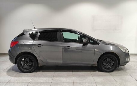 Opel Astra J, 2011 год, 729 000 рублей, 4 фотография