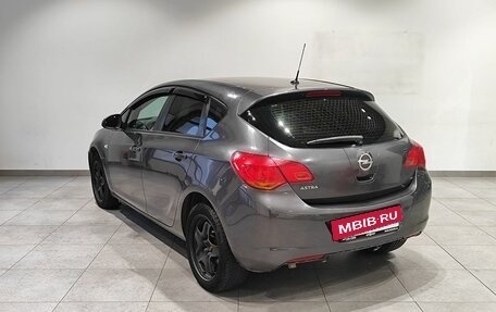 Opel Astra J, 2011 год, 729 000 рублей, 7 фотография