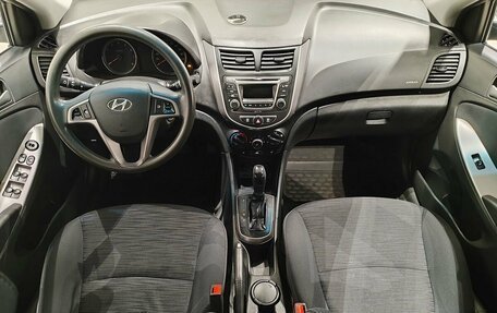 Hyundai Solaris II рестайлинг, 2015 год, 999 000 рублей, 10 фотография