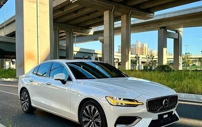 Volvo S60 III, 2022 год, 2 500 000 рублей, 1 фотография