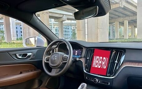 Volvo S60 III, 2022 год, 2 500 000 рублей, 14 фотография