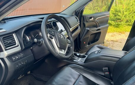 Toyota Highlander III, 2013 год, 3 570 000 рублей, 16 фотография