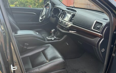 Toyota Highlander III, 2013 год, 3 570 000 рублей, 17 фотография