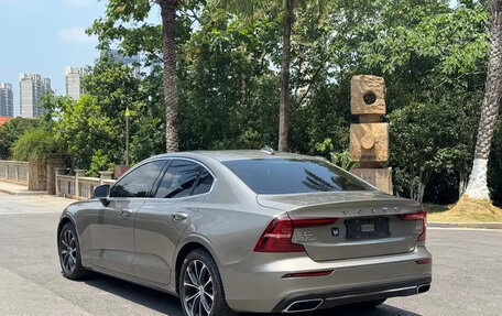 Volvo S60 III, 2022 год, 2 153 000 рублей, 5 фотография