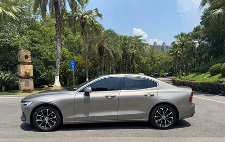 Volvo S60 III, 2022 год, 2 153 000 рублей, 4 фотография