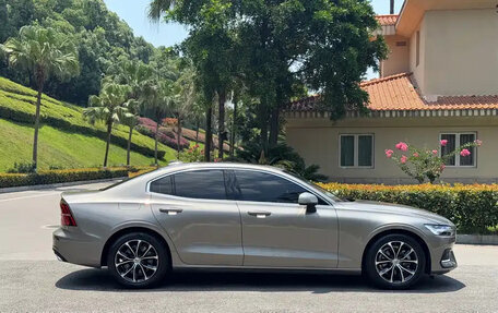 Volvo S60 III, 2022 год, 2 153 000 рублей, 8 фотография