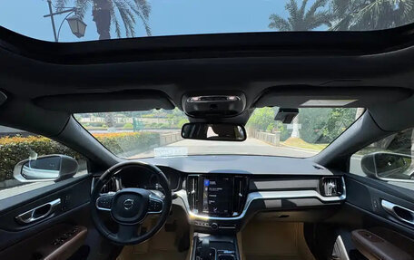 Volvo S60 III, 2022 год, 2 153 000 рублей, 10 фотография